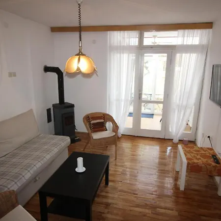 House Cora Apartment Punat