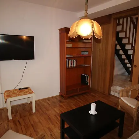 Apartment House Cora